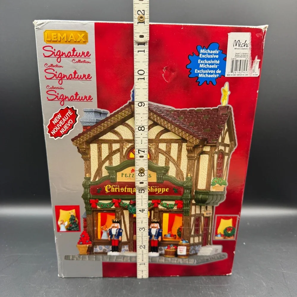 Lemax Pawfection Dog Cat Pet Bakery Christmas Shoppe Building Caddington Village